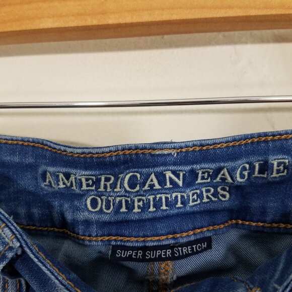 American Eagle Midi Super Super Stretch Jean Shorts Blue Size 0 - Picture 2 of 4